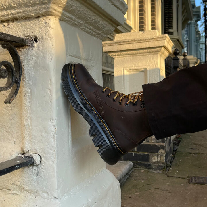 Dr. Martens Tarian